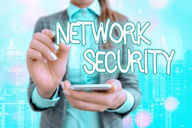 Ağ Güvenliğini gösteren metin işareti. Bir bilgisayar ağını davetsiz misafirlerden korumak için kavramsal fotoğraf pratiği.