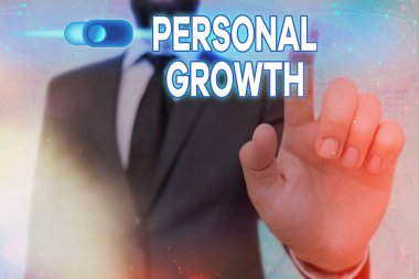 Kişisel gelişimi gösteren kavramsal el yazısı. İş fotoğrafı metni bir uzun vadeli sürecin gelişimini gösterir.