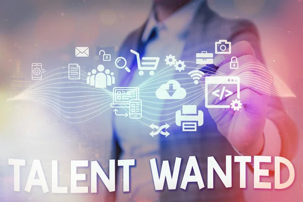 Una lettera che mostra Talent Wanted. Metodo di visualizzazione delle foto aziendali per identificare ed estrarre i talenti pertinenti . — Foto Stock