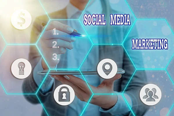Nota di scrittura che mostra Social Media Marketing. Mostra fotografica aziendale che mostra la connessione e la condivisione aziendale tramite Internet . — Foto Stock