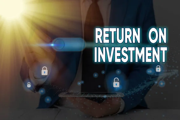 Szöveges jel, ami a befektetés megtérülését mutatja. A pénzügyi beszámoló vagy a befektetési kockázatelemzés koncepcionális felülvizsgálata. — Stock Fotó