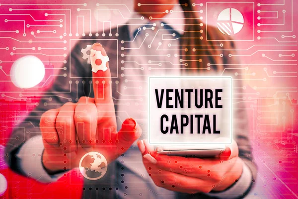 Συγγραφή κειμένου που γράφει Venture Capital. Έννοια διαθέσιμη για επένδυση στο στοιχείο ιδιοκτησίας νέων. — Φωτογραφία Αρχείου