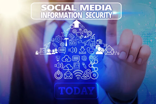Tekst schrijven Social Media Information Security. Bedrijfsconcept voor zorgvuldig gebruik van multimediadiensten. — Stockfoto