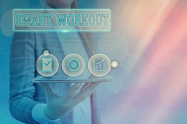 Πινακίδα κειμένου που δείχνει Smart Workout. Εννοιολογική φωτογραφία κατάλληλα σχεδιασμένη άσκηση για τη μεγιστοποίηση της ανάπτυξης των μυών. — Φωτογραφία Αρχείου
