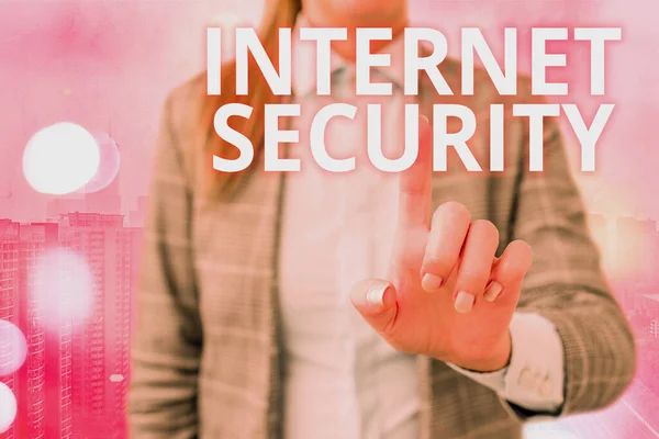 Handschrift tekst schrijven Internet Security. Concept betekent proces om te beschermen tegen aanvallen via het internet. — Stockfoto