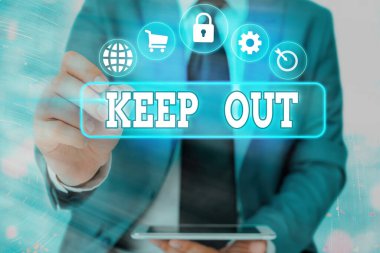 Uzak Dur 'u gösteren bir not yazıyorum. Tehlikeli olabilecek bir nesne ya da olaydan uzak durmak için iş fotoğrafı gösterimi.