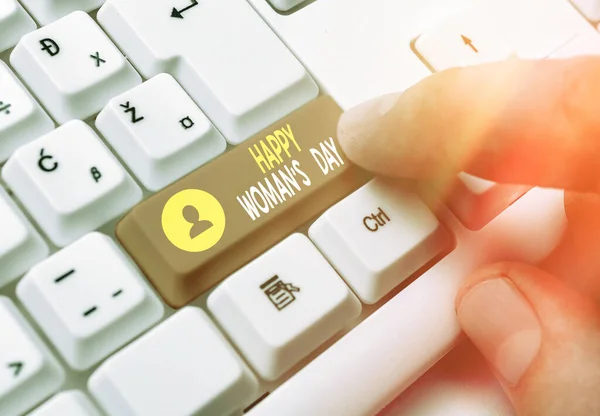 Konceptuell handstil visar Happy Woman S Day. Affärsfoto visar upp till minne av kärnan i varje kvinna runt om i världen. — Stockfoto