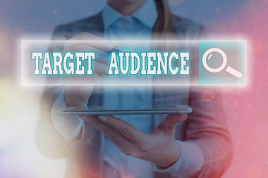 Hedef Seyirci El Yazısı Yazısı. Konsept demek tüketici grubunun ilgilenmesi demek..