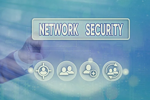 ネットワークセキュリティを示す概念的な手書き。侵入者からWebを保護する業務写真. — ストック写真