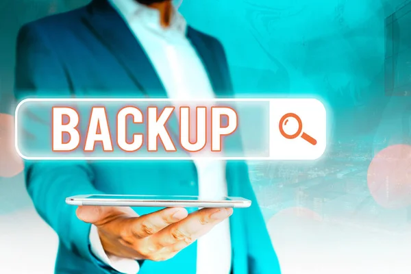 Texto de escritura a mano Backup. Proceso de significado conceptual que protege la información importante de la pérdida . — Foto de Stock