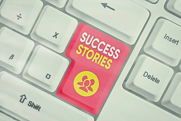 Signo de texto que muestra historias exitosas. Foto conceptual una crónica que muestra un gran éxito logrado por un individuo . —  Fotos de Stock