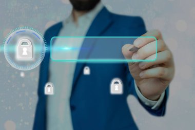 Sanal ekrandaki en son dijital teknoloji koruma veri asma kilidi güvenliğinin grafikleri. Güvenliğe Kilitli İş Adamı.