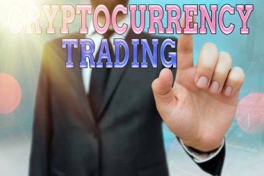 Kripto Para Ticaretini gösteren bir not yazıyorum. Bir CFD hesabı üzerinden fiyat hareketleri üzerine spekülasyon yapan iş fotoğrafı gösterimi iş dünyasındaki önemli ayrıntıları gösteren ekran ekranına dokunun.
