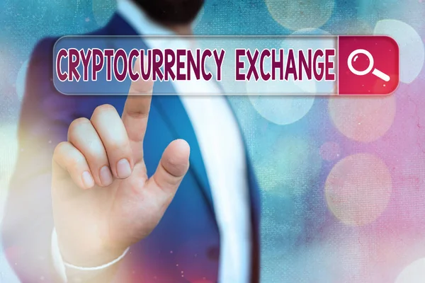 Kézírás szöveg írás Cryptocurrency Exchange. Fogalom jelentése lehetővé teszi az ügyfél számára, hogy digitális pénzt más eszközökre. — Stock Fotó