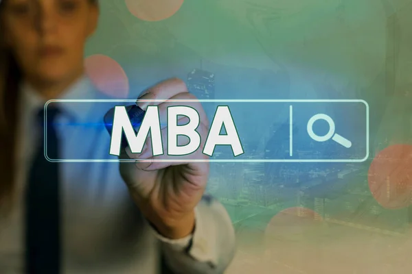 Skriva lapp som visar Mba. Företagsfoto visa upp för att utveckla färdigheter för karriärer i företag och ledning. — Stockfoto