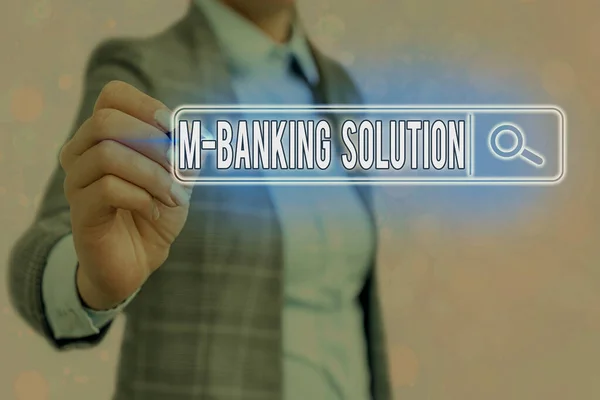 Az M bank megoldását bemutató írásbeli feljegyzés. Üzleti fotó bemutató magatartás pénzügyi tranzakció távolról mobil eszköz. — Stock Fotó