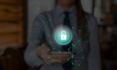 Sanal ekrandaki en son dijital teknoloji koruma veri asma kilidi güvenliğinin grafikleri. Güvenliğe Kilitli İş Adamı.