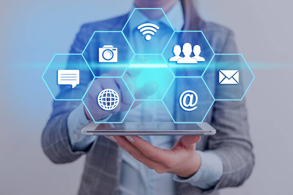 Информация о футуристических технологиях Инфографический элемент Плоская икона. Финансовая концепция новейшей цифровой вычислительной сети
.