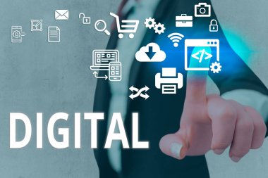 Dijitali gösteren kavramsal el yazısı. Verileri depolayan ve işleyen iş fotoğrafı elektronik teknolojisi.