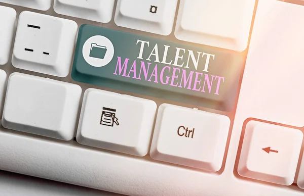 Manuscrito texto escrita Talent Management. Conceito significado desenvolver os funcionários superiores mais talentosos disponíveis . — Fotografia de Stock