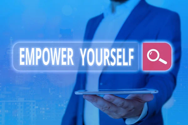 Handschrifttekst EmpowerJezelf. Concept betekent je de macht geven om je eigen lot te bepalen.. — Stockfoto