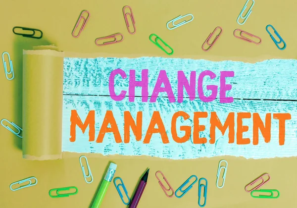 Znak tekstowy pokazujący Change Management. Koncepcyjne tworzenie zdjęć w przedsiębiorstwie lub podobnej organizacji. — Zdjęcie stockowe
