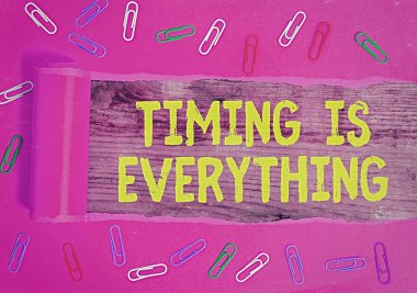 El yazısı yazısının zamanlaması her şeydir. Kavram derken, acele edin ve teslim tarihlerine yetişmeye çalışın..