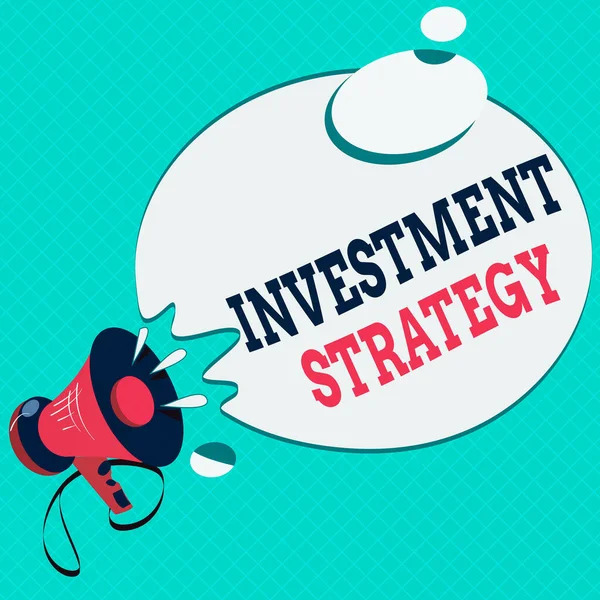 Konceptuell handstil som visar investeringsstrategi. Business foto text vad vägleder en investerare beslut baserat på mål risk etc Megaphone med Sound Effect Round Halftone Tankebubbla. — Stockfoto