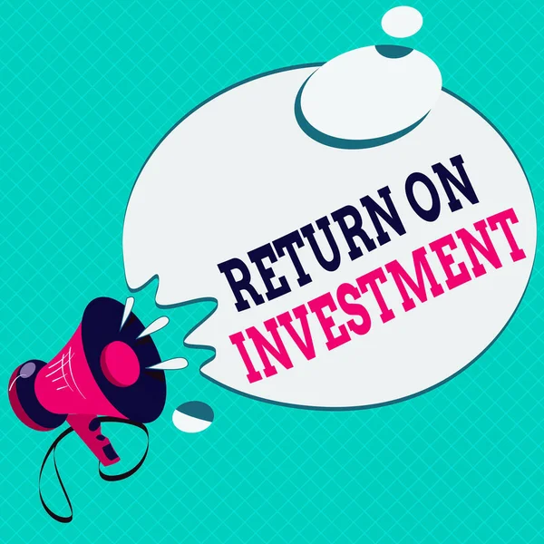 Conceptual hand writing showing Return On Investment. Business photo text reviewing a financial report or investment risk analysis Megaphone with Sound Effect Round Halftone Thought Bubble. — Stock Photo, Image