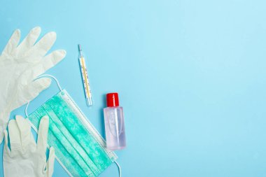 Koruyucu Bariyer Enfeksiyonunu Önlemek İçin Birincil Tıbbi Teçhizat. Sağlık Koruma ve Etkili Dokunulmazlık Konsepti