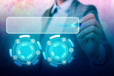 Bilgi işlem elemanları ve düz simgelerle bilgi işlem. En Son Dijital Teknoloji, Sosyal Medya, Ağ Bağlantısı ve İletişim, İş, Mali Konsept.