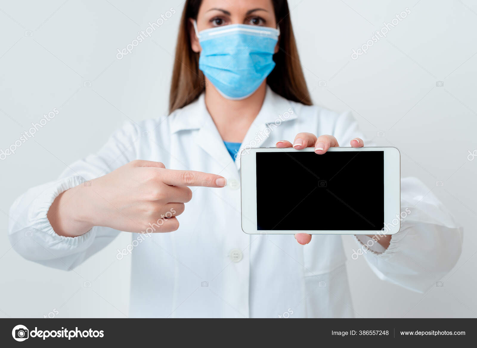Doctor Holding Paper Image & Photo (Free Trial) | Bigstock
