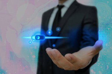 Sanal ekrandaki en son dijital teknoloji koruma veri asma kilidi güvenliğinin grafikleri. Güvenliğe Kilitli İş Adamı.