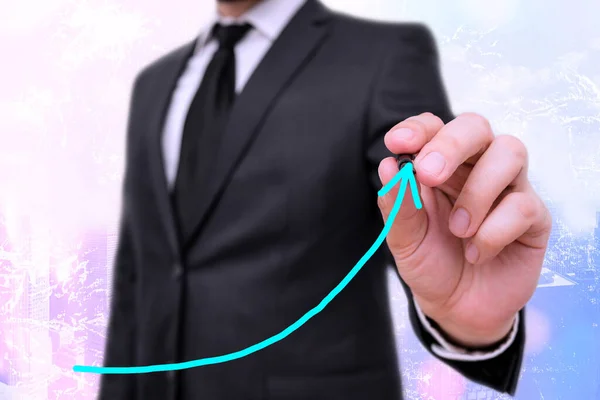 Arrowhead Curve Illustration Facing Upward Rising Denotando Sucesso Conquista Desenvolvimento de Melhoria. Gráfico de seta digital simboliza crescimento — Fotografia de Stock