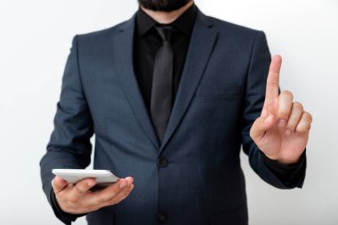 Model Giyinen İşletme Giyimi Değişik Açı Atışlar Tutucu Boş Not Defteri Kağıt Aksesuarları ve Modern Gadget