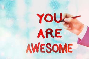 Kavramsal el yazısı senin harika olduğunu gösteriyor. İş fotoğrafı metni motivasyon, takdir, hayranlık ve birine iltifat.