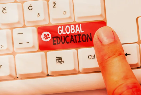 Textskylt som visar Global Education. Begreppsmässig foto tvärvetenskaplig strategi för lärande begrepp som behövs. — Stockfoto