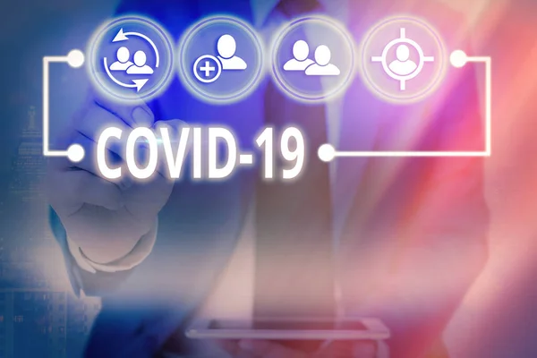 Γραπτό σημείωμα που δείχνει το Covid19. Επαγγελματική φωτογραφία που παρουσιάζει ήπια έως σοβαρή αναπνευστική νόσο που προκαλείται από ένα coronavirus Information digital technology network infographic elements. — Φωτογραφία Αρχείου