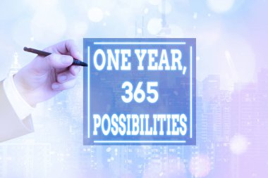 Kavramsal el yazısı bir yıl 365 olasılığı gösteriyor. İş fotoğrafı metni Yeni mezunlar Fırsatlara Başlıyor Yeni kariyer.