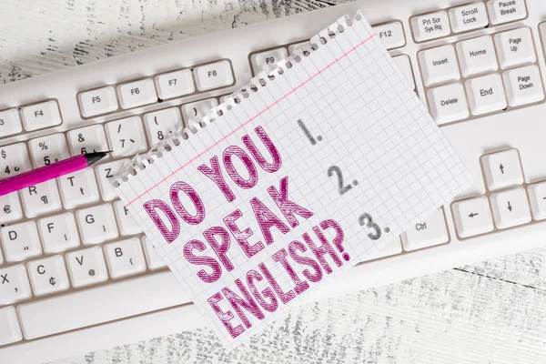 Psaní poznámky zobrazující Do You Speak English Question. Business photo showcasing to know whether the individual can say Czech Keyboard office supplies rectangle shape paper reminder wood. — Stock fotografie