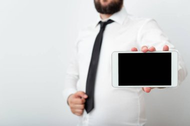 Model Giyinen İşletme Giyimi Değişik Açı Atışlar Tutucu Boş Not Defteri Kağıt Aksesuarları ve Modern Gadget