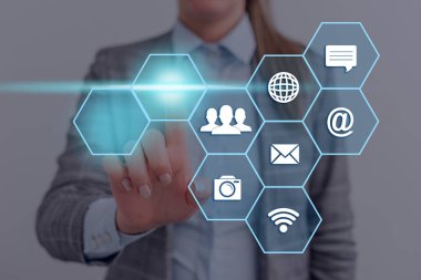 Web Arama Veri Bilgileri Fütüristik Teknoloji Bilgi Düz Element Simgesi. En Son Dijital Bilgisayarlaştırma Ağı Bağlantı İletişim İş Finansal Kavramı.