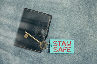 El yazısı yazısıyla 