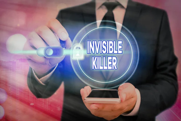 A Láthatatlan Gyilkost ábrázoló levél. Üzleti fotó bemutatja jelenlétét a levegőben egy anyag, amely káros Grafikai lakat a webes adatok biztonsági alkalmazás rendszer. — Stock Fotó