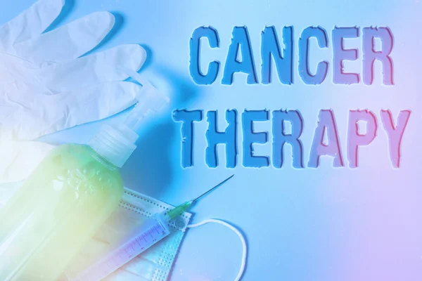 Концептуальный почерк, показывающий терапию рака. Деловое фото, демонстрирующее лечение рака у пациента, часто с помощью химиотерапии . — стоковое фото