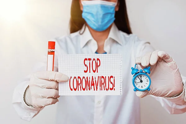 Konceptuell handstil som visar Stop Coronavirus. Företagsfoto visa sjukdoms medvetenhet kampanj kämpar för att minska COVID19 fall Laboratorieblodprov för medicinsk diagnostisk analys — Stockfoto