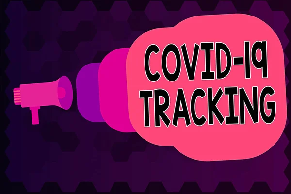 Skrivanteckning som visar Covid 19 Tracking. Affärsfoto visa upp Utmärkande process av möjliga infekterade individer Megafon kommer ut ur på kuvert tillkännage och prata. — Stockfoto