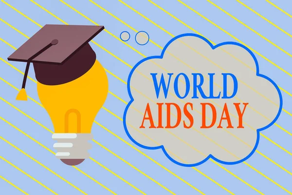 Welt-Aids-Tag. Geschäftsidee für einen internationalen Tag, um das Bewusstsein für die AIDS-Pandemie zu schärfen 3D-Graduiertenmütze, die auf Glühbirne mit leerer Wolkenblase ruht. — Stockfoto