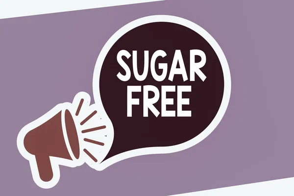 Az SMS-ben Sugar Free van. Fogalmi fotó nem tartalmaz cukrot, és csak mesterséges édesítőszer helyett hangerő ikon és üres beszéd buborék matrica stílus. — Stock Fotó
