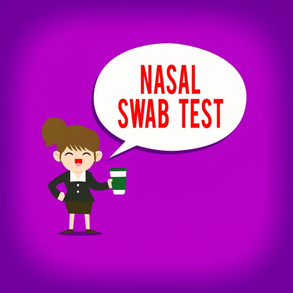 Signo de texto que muestra la prueba de exudado nasal. Foto conceptual que diagnostica una infección del tracto respiratorio superior a través de la secreción nasal Análisis de Hu femenino con uniforme sosteniendo un café para llevar Copa y discurso —  Fotos de Stock